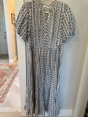 Doen Blue and Cream Floral Maxi Dress